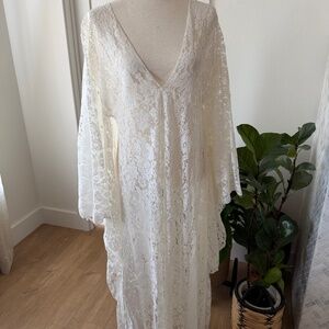 Lace Maternity Gown